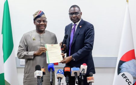 EFCC Hands Over 1,452 Recovered Hostel Items to Federal Ministry of Education